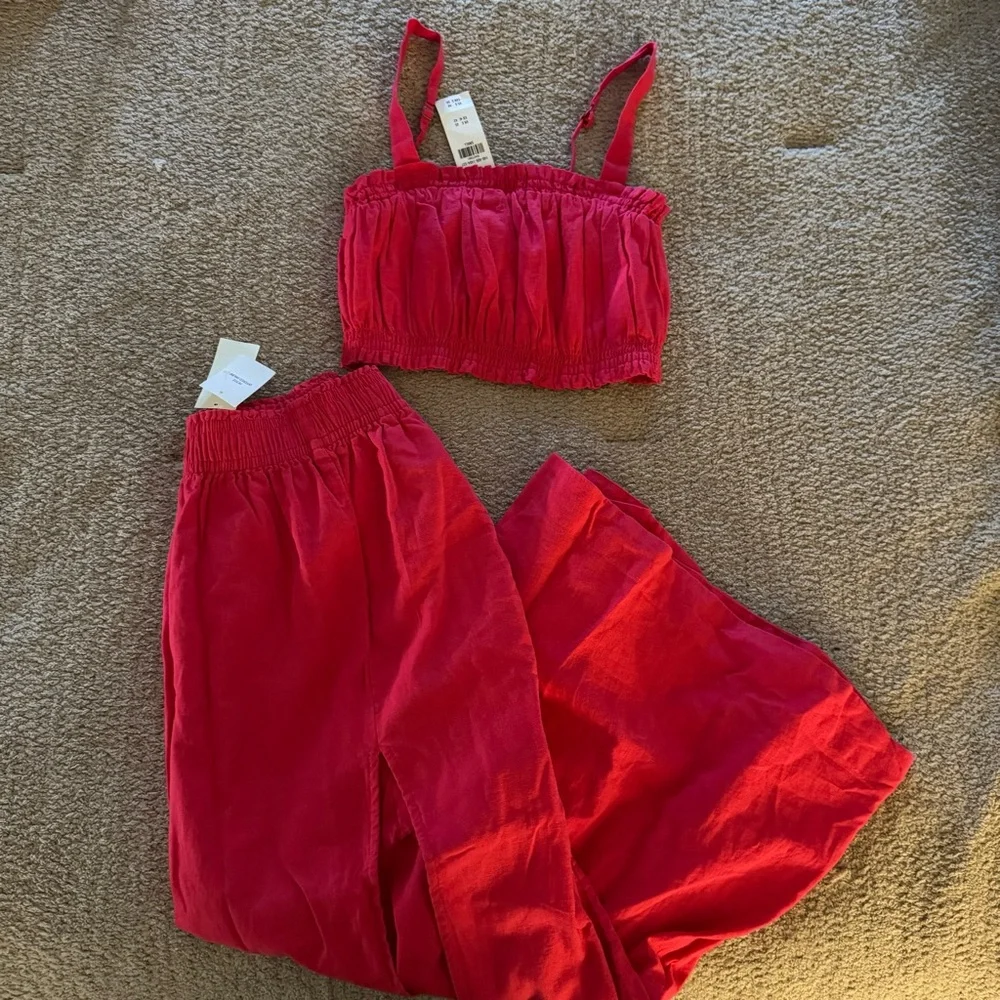 Abercrombie x Tia Booth Linen Set